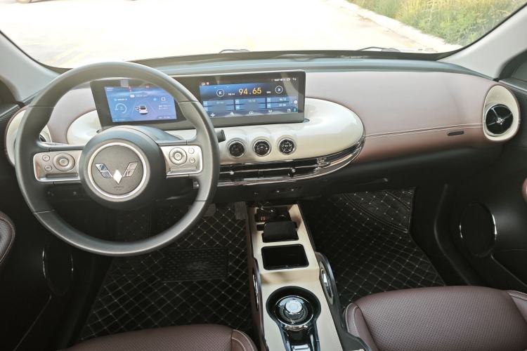 Used Wuling Bingo 2023 333km Enjoy+ Version Interior 1