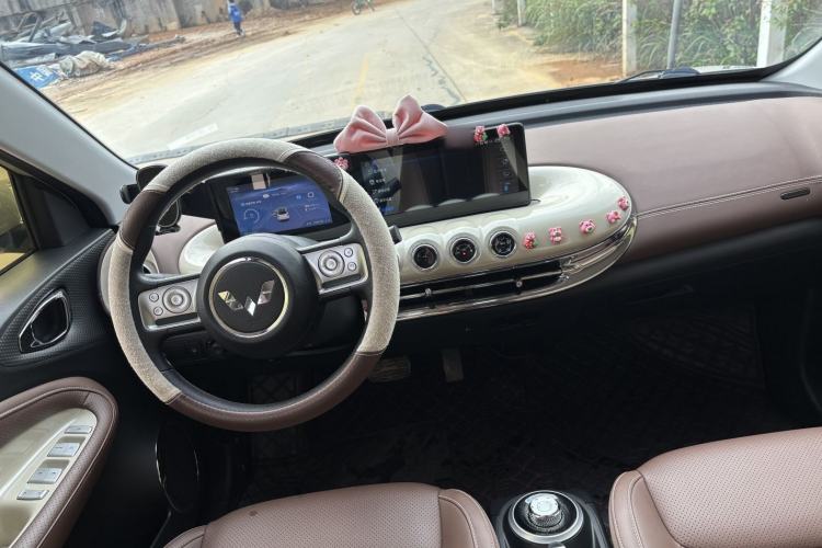 Used Wuling Bingo 2023 203km Comfort Edition Interior 1