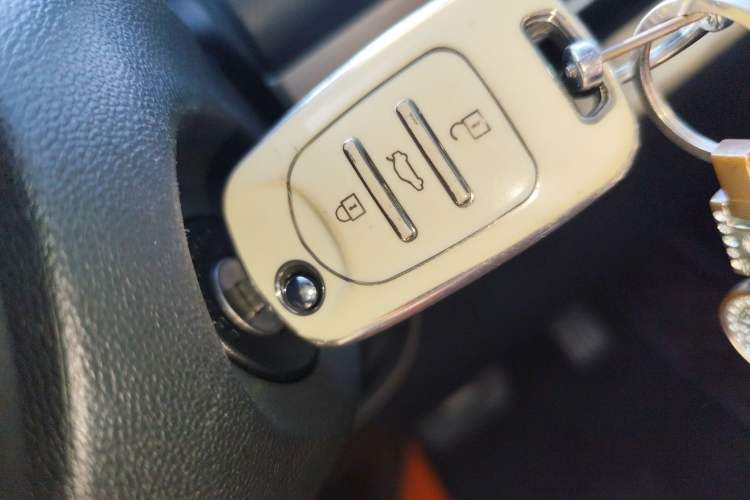Used Wuling Bingo 2023 203km Light Edition Interior 1