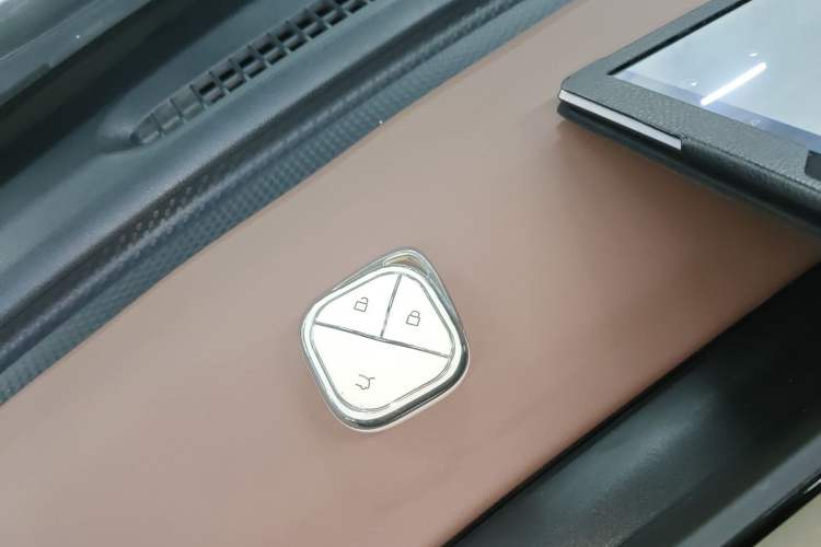 Used Wuling Bingo 2023 333 km Lingxi Connected+ Version Interior 1