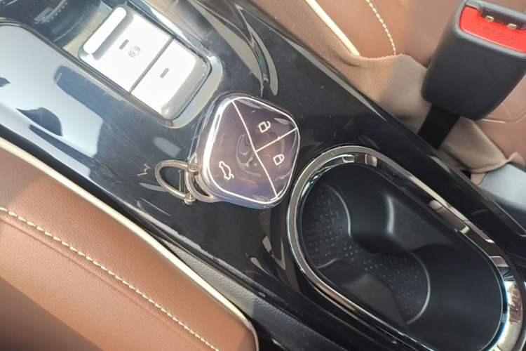 Used Wuling Bingo 2023 333 km Lingxi Connected Version Interior 1