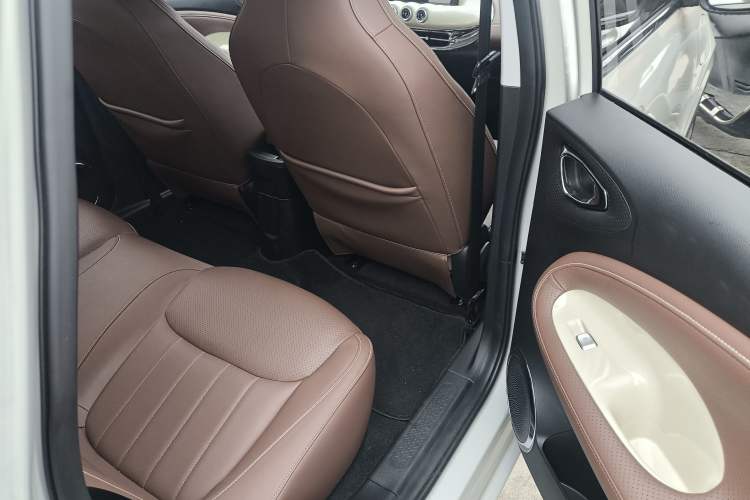 Used Wuling Bingo 2023 333 km Lingxi Connected Version Interior 11