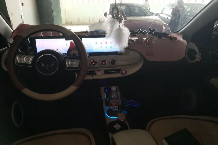 Used Wuling Bingo 2023 410 km Lingxi Deluxe Edition Interior 2