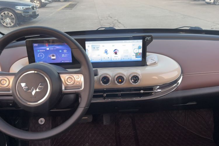 Used Wuling Bingo 2023 203km Comfort Edition Interior 2