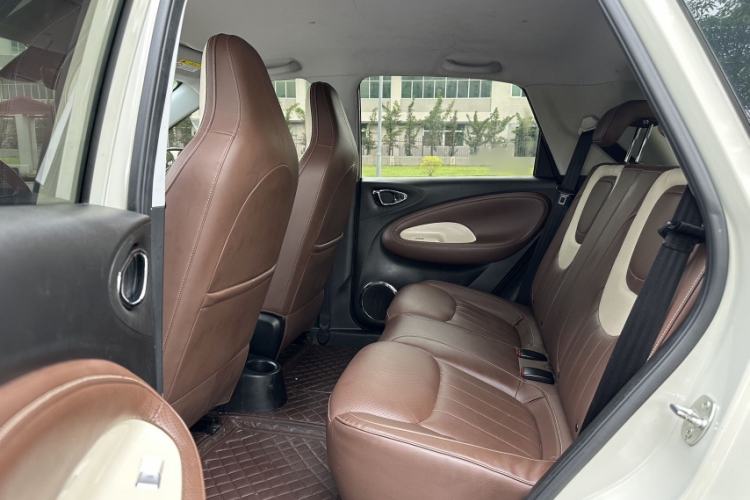 Used Wuling Bingo 2023 333 km Fast-Share Version Interior 2
