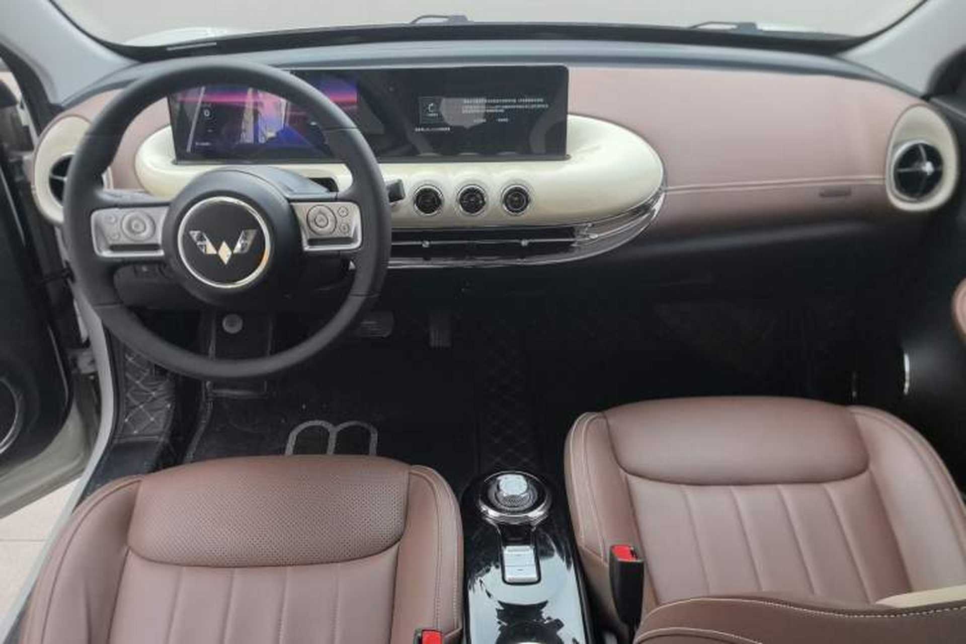 Used Wuling Bingo 2023 333 km Lingxi Connected Version Interior 2