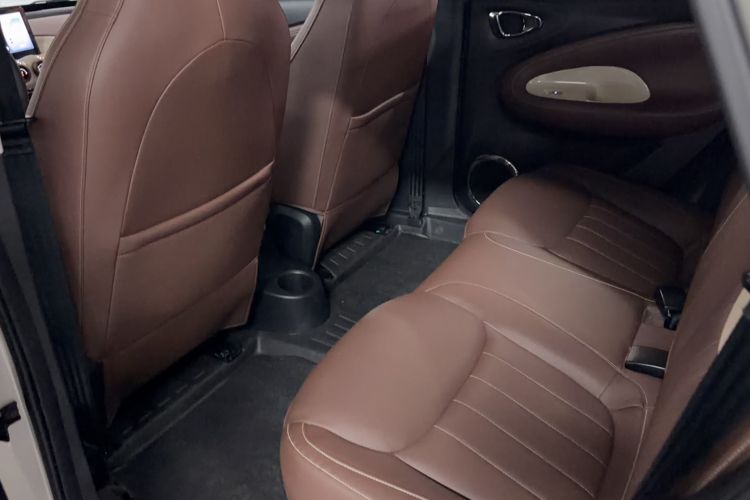 Used Wuling Bingo 2023 333 km Lingxi Connected Version Interior 2