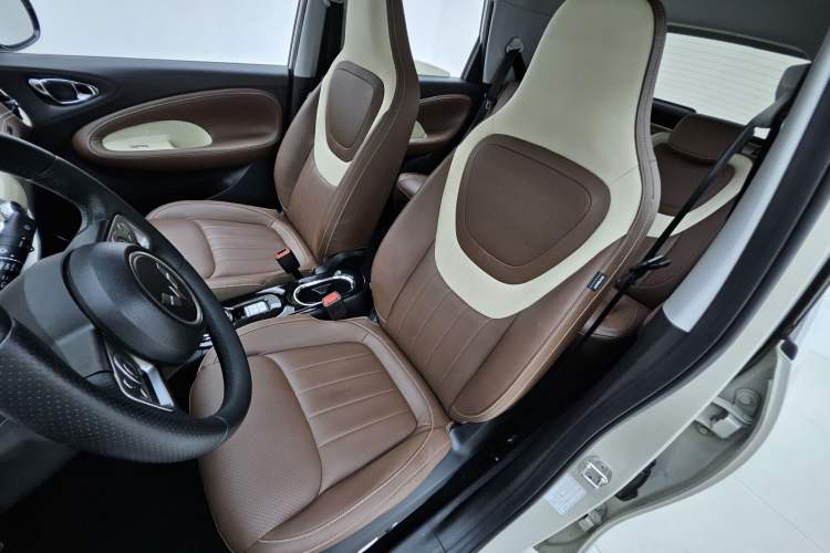 Used Wuling Bingo 2023 410 km Lingxi Deluxe Edition Interior 2
