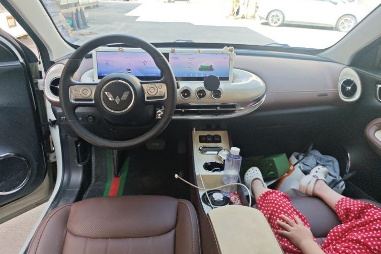 Used Wuling Bingo 2023 333 km Lingxi Connected Version Interior 2
