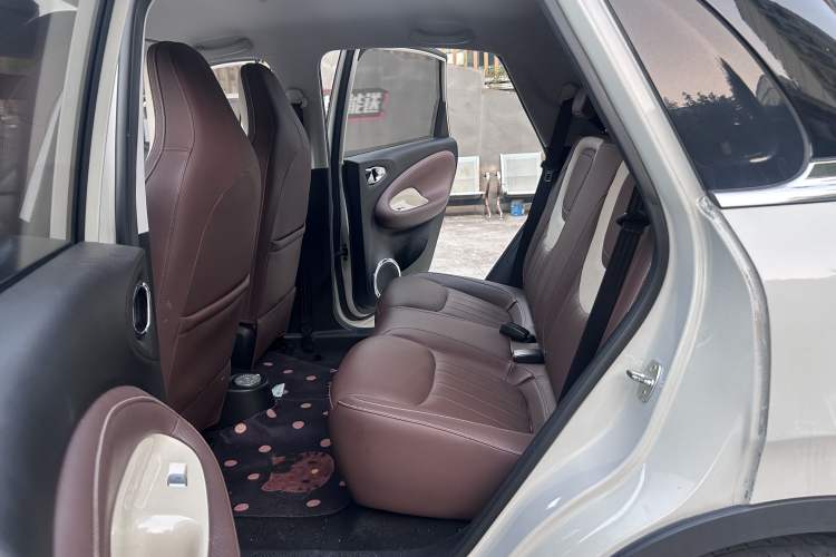 Used Wuling Bingo 2023 333 km Enjoyment Version Interior 2