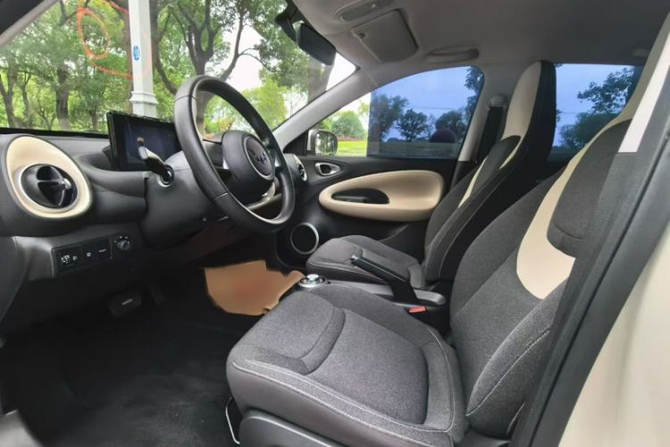 Used Wuling Bingo 2023 203km Light Edition Interior 3