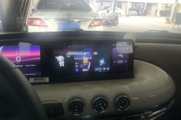 Used Wuling Bingo 2023 333 km Lingxi Connected Version Interior 3