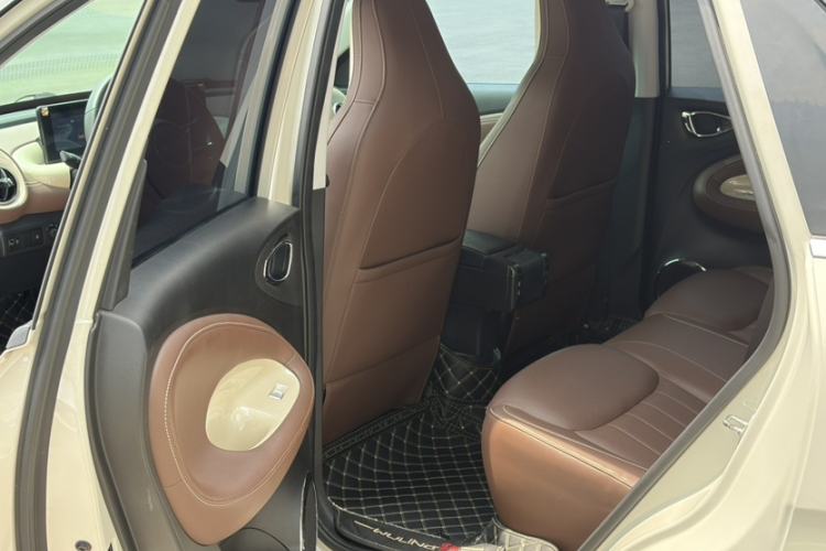 Used Wuling Bingo 2023 203km Comfort Edition Interior 3