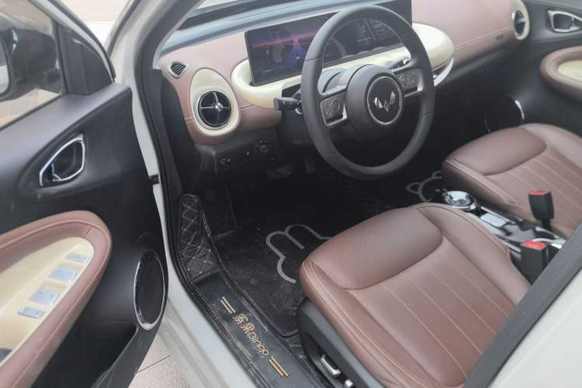 Used Wuling Bingo 2023 333 km Lingxi Connected Version Interior 3
