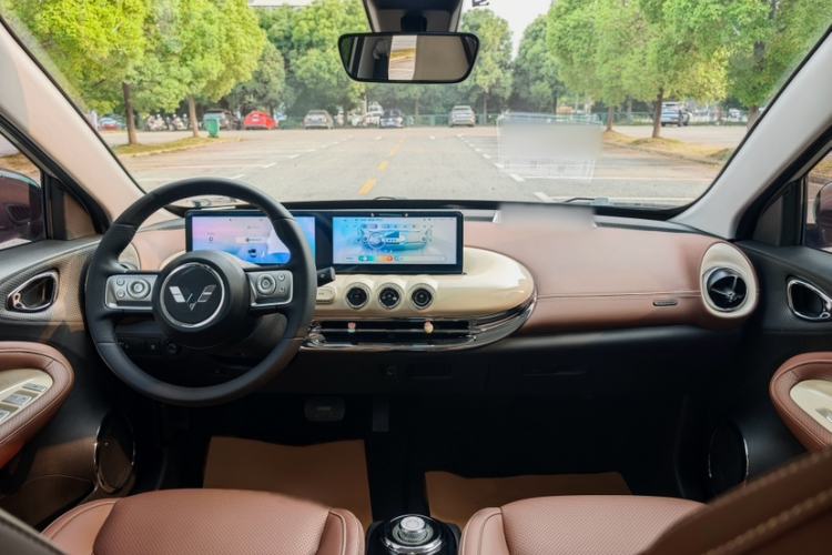 Used Wuling Bingo 2023 333 km Lingxi Connected+ Version Interior 3