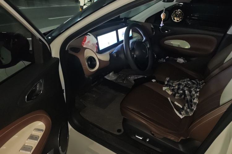 Used Wuling Bingo 2023 333 km Lingxi Connected+ Version Interior 3