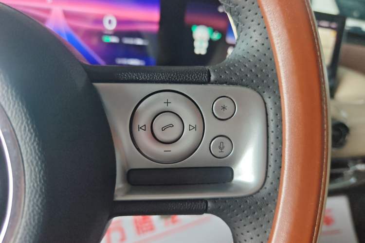 Used Wuling Bingo 2023 333 km Lingxi Connected+ Version Interior 4