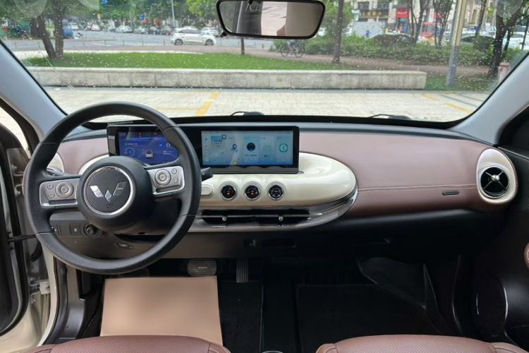 Used Wuling Bingo 2023 333km Enjoy+ Version Interior 4