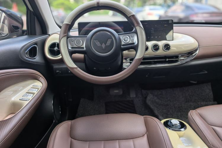 Used Wuling Bingo 2023 333 km Lingxi Connected Version Interior 4