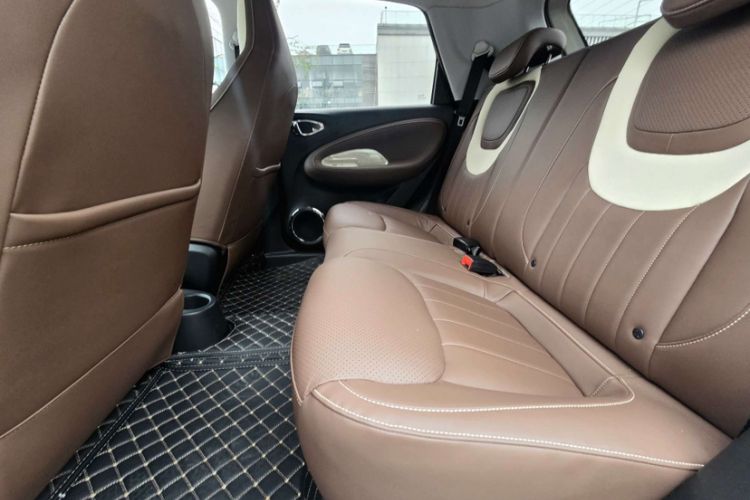 Used Wuling Bingo 2023 410 km Lingxi Deluxe Edition Interior 4