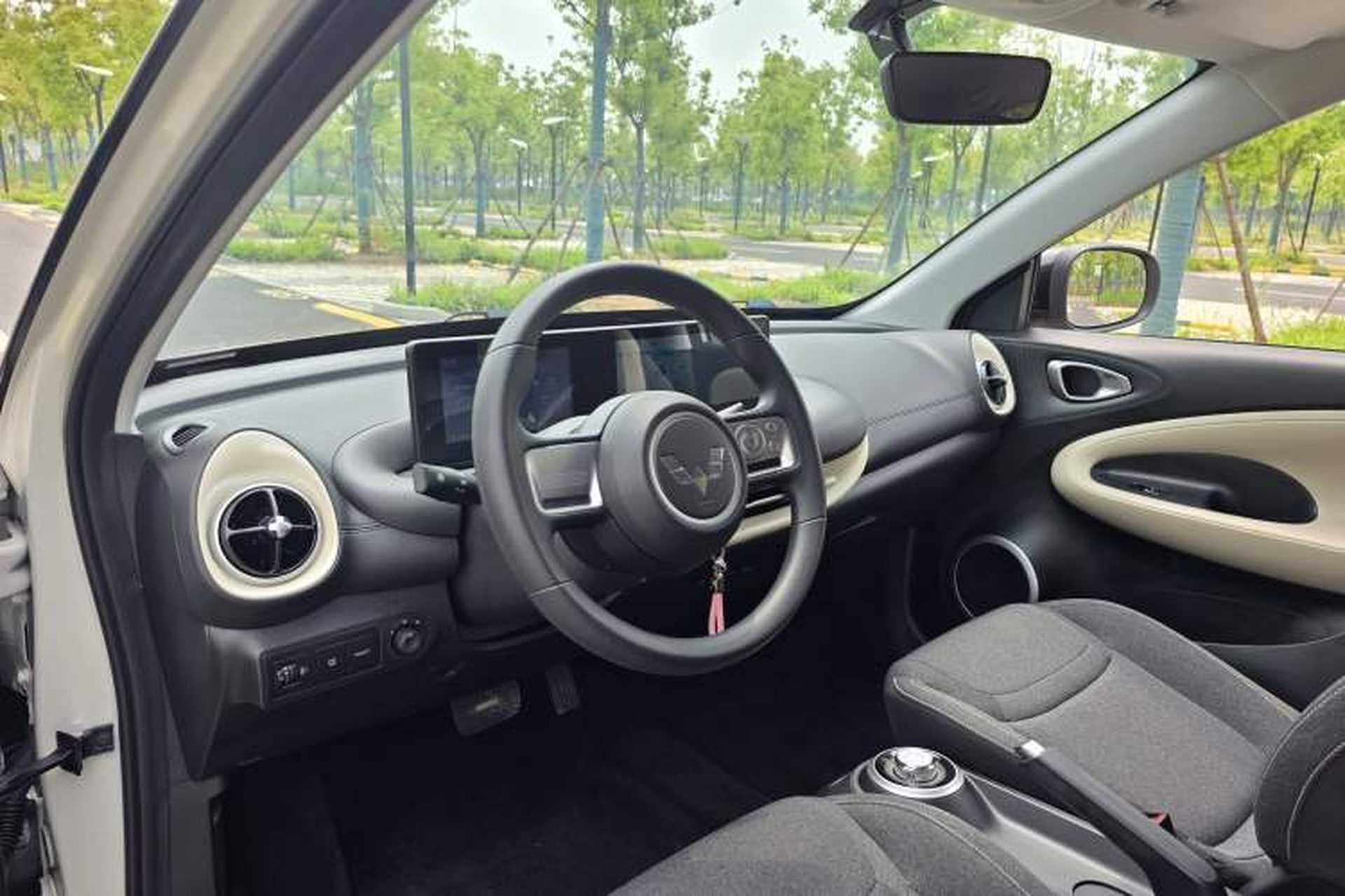 Used Wuling Bingo 2023 333 km Fast-Share Version Interior 4