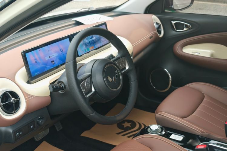 Used Wuling Bingo 2023 333 km Lingxi Connected+ Version Interior 5