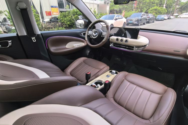 Used Wuling Bingo 2023 333 km Lingxi Connected Version Interior 5