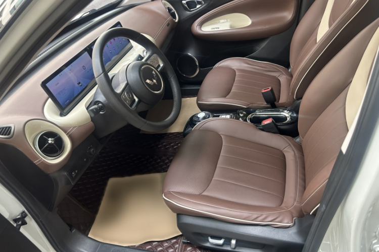 Used Wuling Bingo 2023 333 km Lingxi Connected Version Interior 5