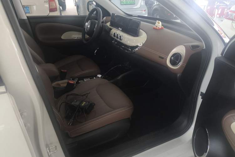 Used Wuling Bingo 2023 333 km Lingxi Connected Version Interior 7