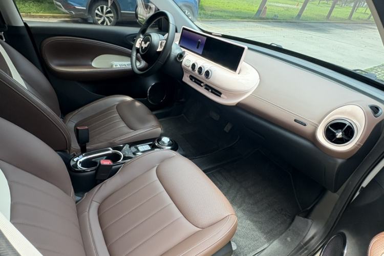 Used Wuling Bingo 2023 333 km Lingxi Connected+ Version Interior 7