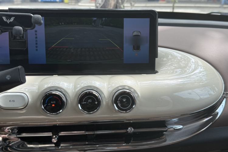 Used Wuling Bingo 2023 333 km Lingxi Connected+ Version Interior 7