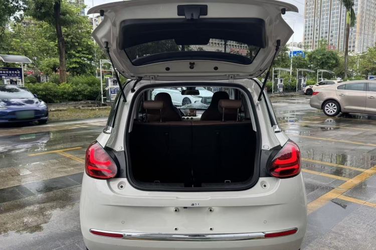 Used Wuling Bingo 2023 333 km Enjoyment Version Interior 8
