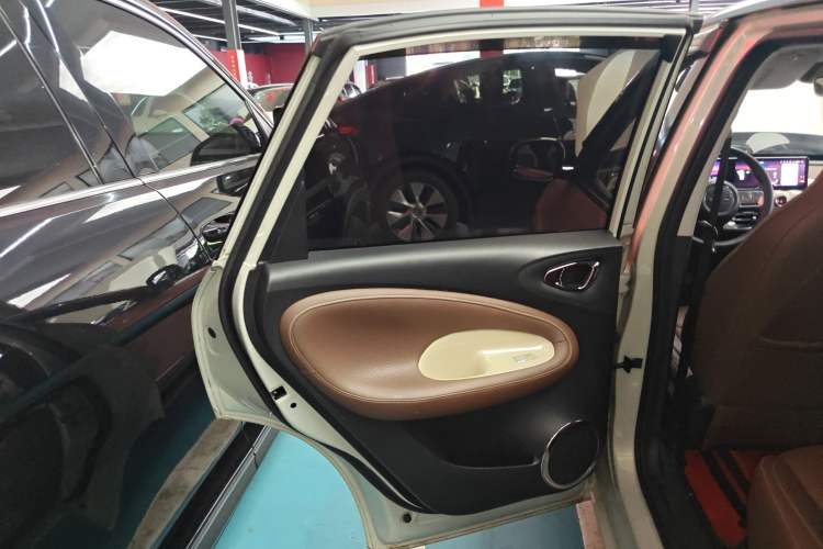 Used Wuling Bingo 2023 333 km Lingxi Connected Version Interior 8