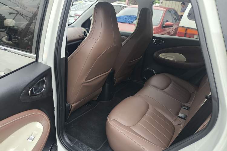 Used Wuling Bingo 2023 333 km Lingxi Connected Version Interior 8