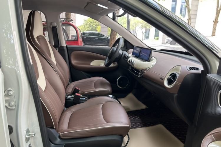 Used Wuling Bingo 2023 333 km Lingxi Connected Version Interior 8