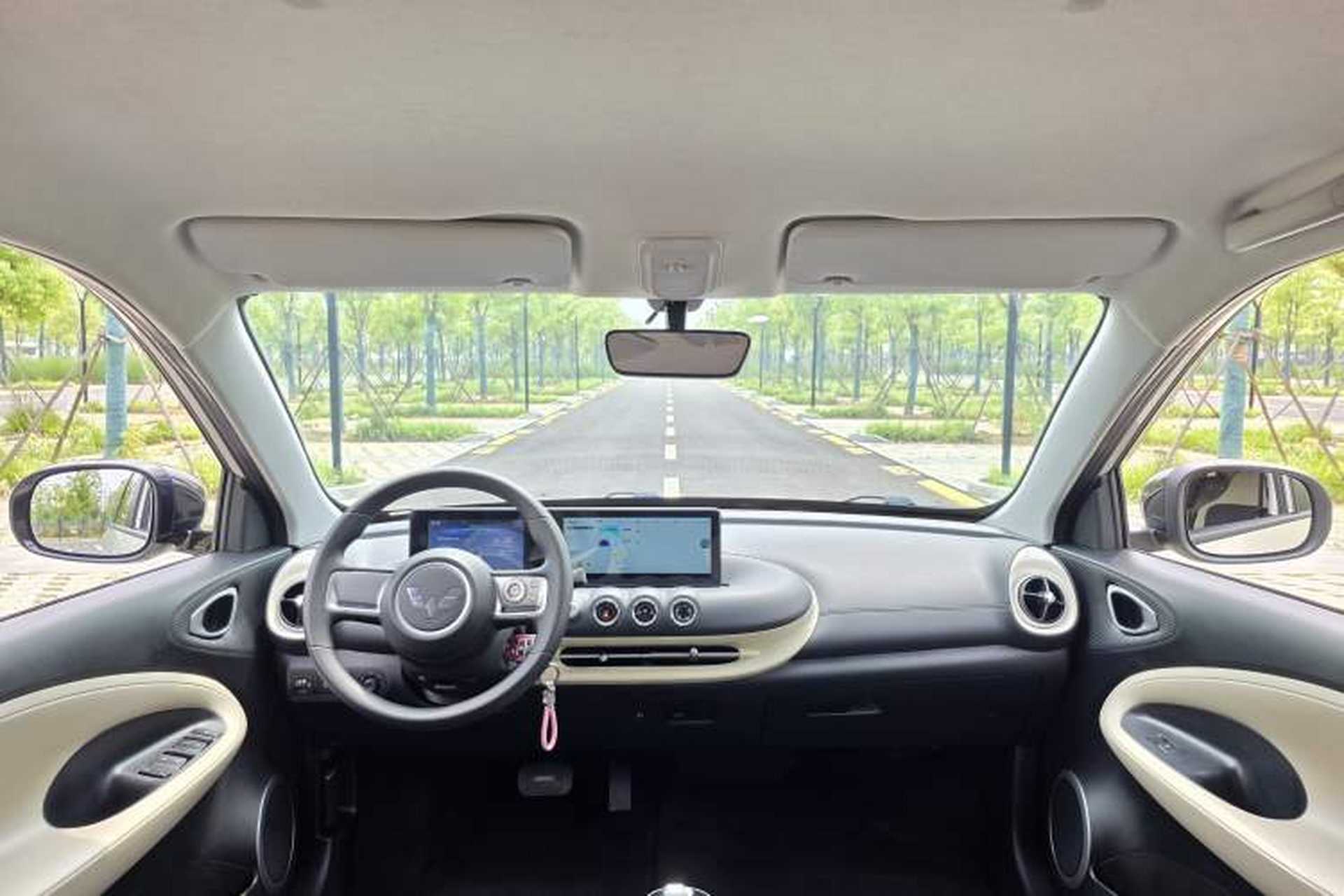 Used Wuling Bingo 2023 333 km Fast-Share Version Interior 9