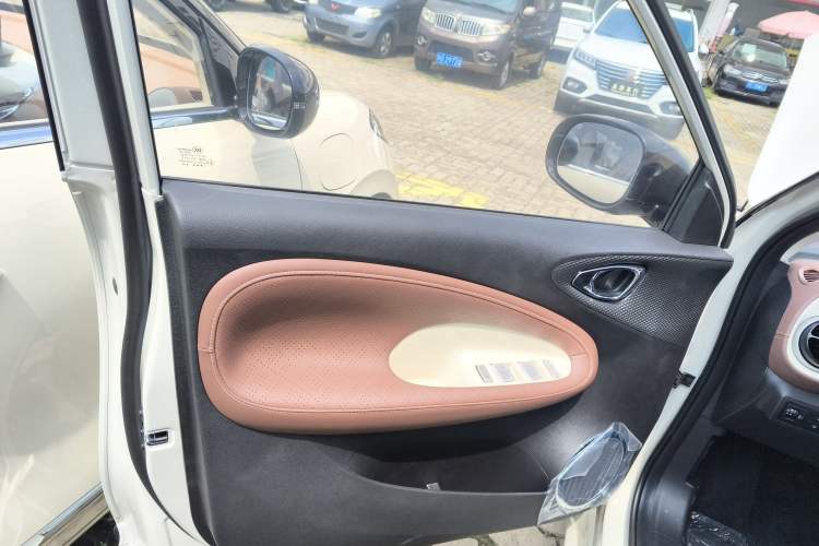 Used Wuling Bingo 2023 333 km Enjoyment Version Left Front Door Interior