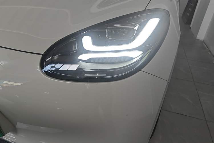 Used Wuling Bingo 2023 333km Enjoy+ Version Left Front Headlight