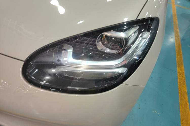 Used Wuling Bingo 2023 333 km Fast-Share Version Left Front Headlight