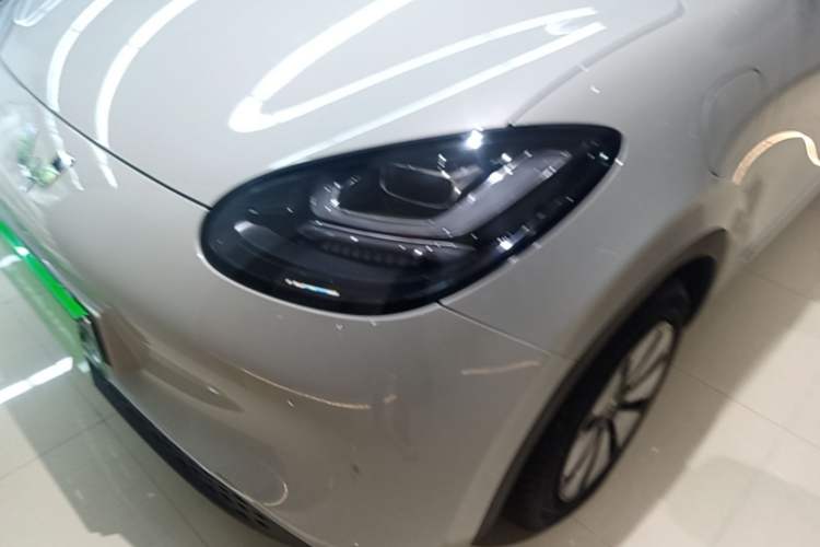 Used Wuling Bingo 2023 410 km Lingxi Deluxe Edition Left Front Headlight