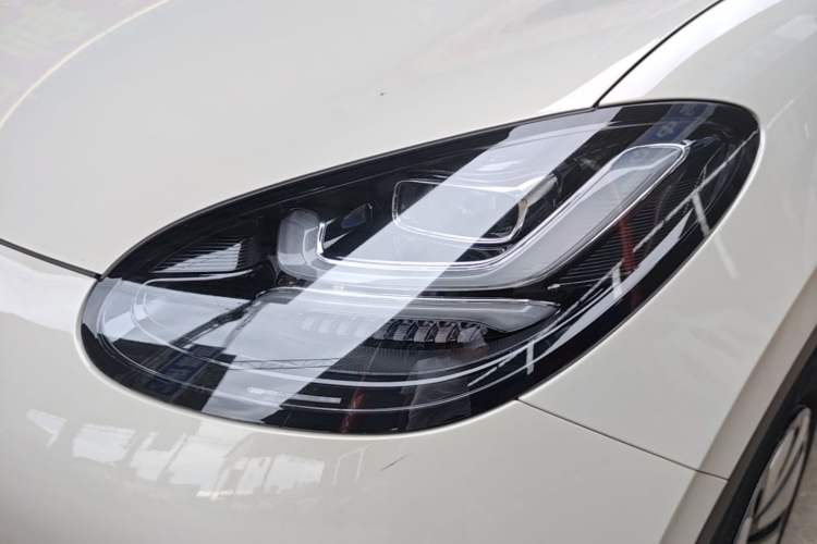 Used Wuling Bingo 2023 410 km Lingxi Deluxe Edition Left Front Headlight