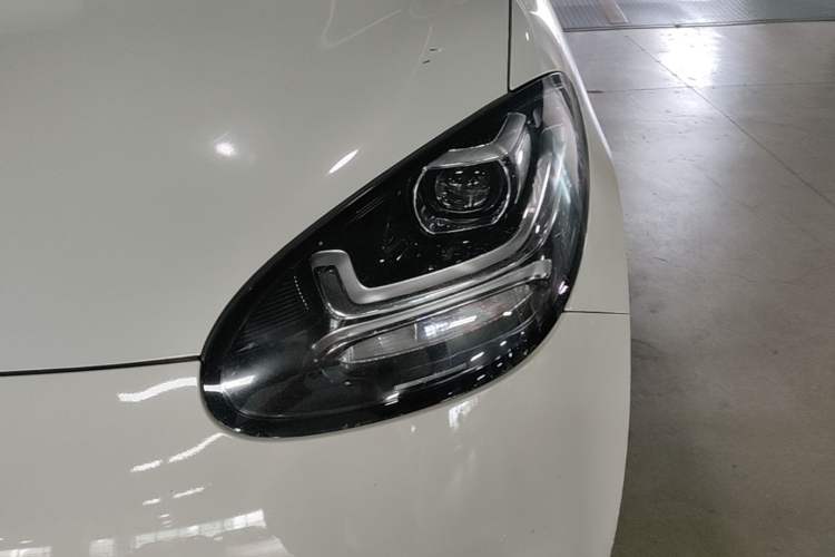 Used Wuling Bingo 2023 333 km Fast-Share Version Left Front Headlight