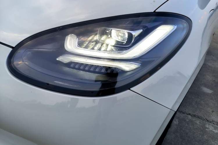 Used Wuling Bingo 2023 333 km Lingxi Connected+ Version Left Front Headlight