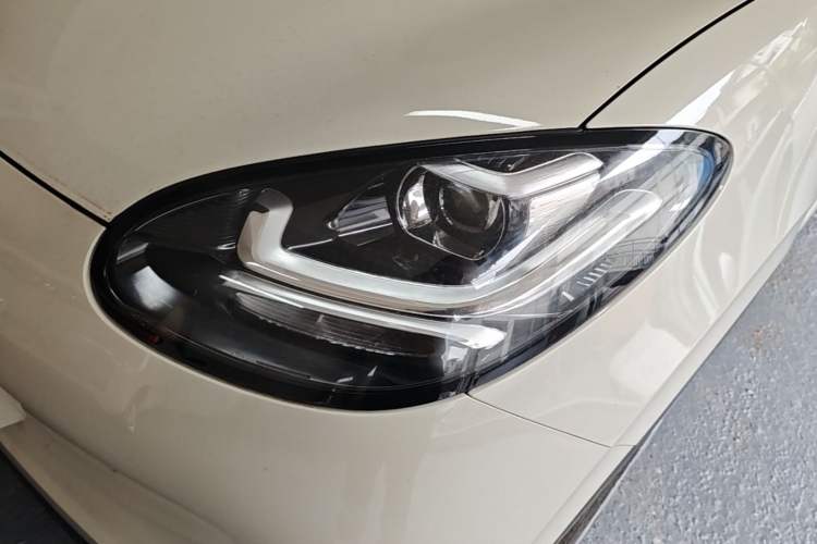Used Wuling Bingo 2023 203km Light Edition Left Front Headlight