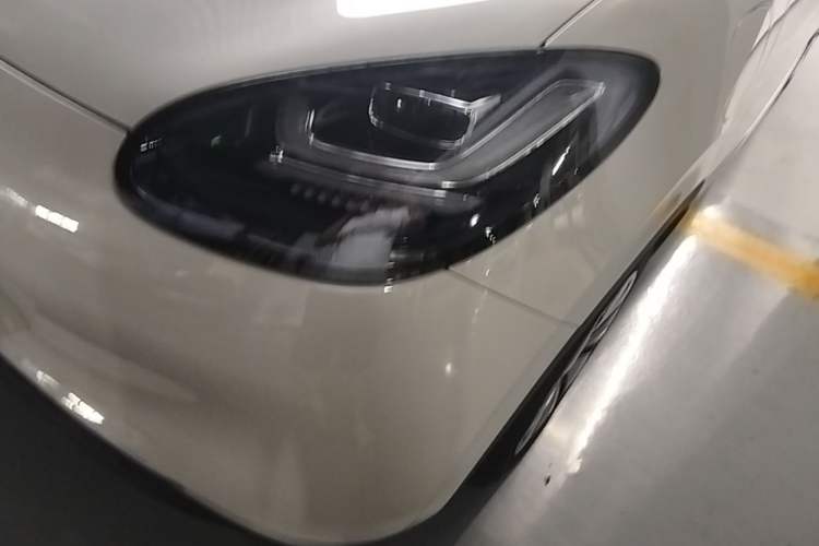 Used Wuling Bingo 2023 333 km Fast-Share Version Left Front Headlight