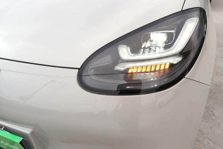 Used Wuling Bingo 2023 333 km Enjoyment Version Left Front Headlight