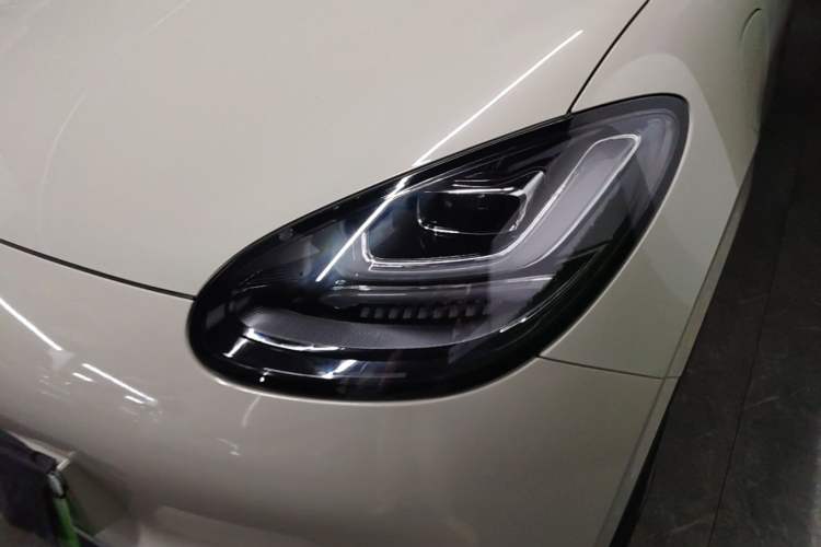 Used Wuling Bingo 2023 333km Enjoy+ Version Left Front Headlight
