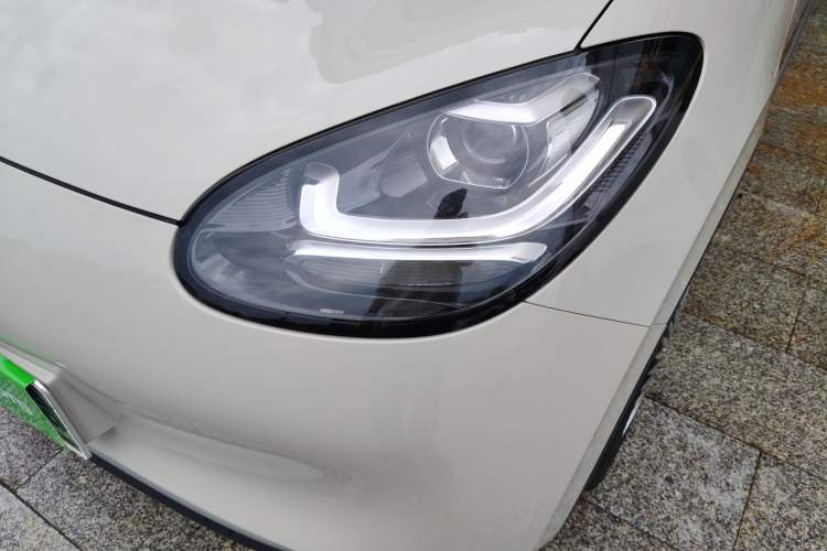 Used Wuling Bingo 2023 333 km Fast-Share Version Left Front Headlight
