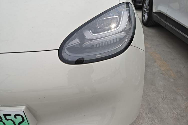 Used Wuling Bingo 2023 410 km Lingxi Deluxe Edition Left Front Headlight
