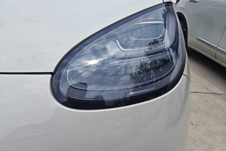 Used Wuling Bingo 2023 333 km Fast-Share Version Left Front Headlight